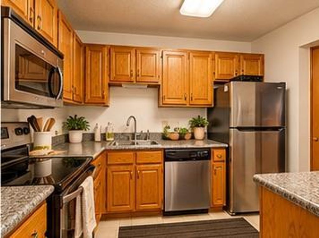 7200 Cahill Road 106, Edina, MN 55439 — photo 5