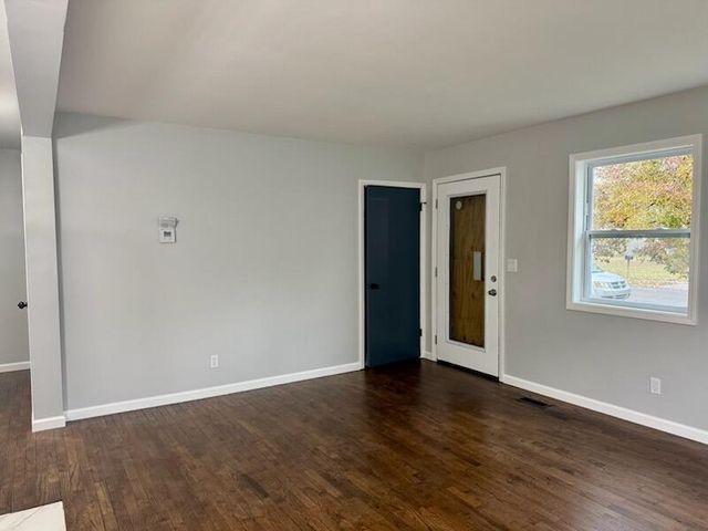 3820 Lowcroft Avenue, Lansing, MI 48910