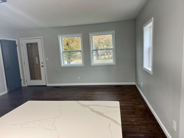 3820 Lowcroft Avenue, Lansing, MI 48910