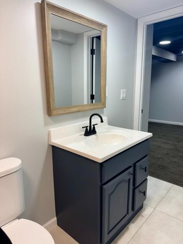 3820 Lowcroft Avenue, Lansing, MI 48910