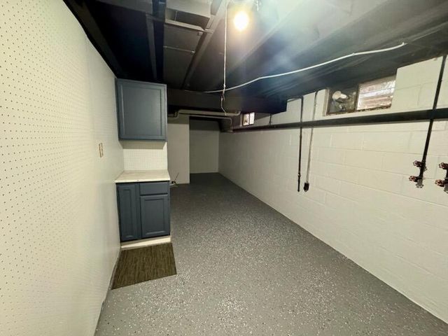 3820 Lowcroft Avenue, Lansing, MI 48910