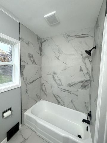 3820 Lowcroft Avenue, Lansing, MI 48910