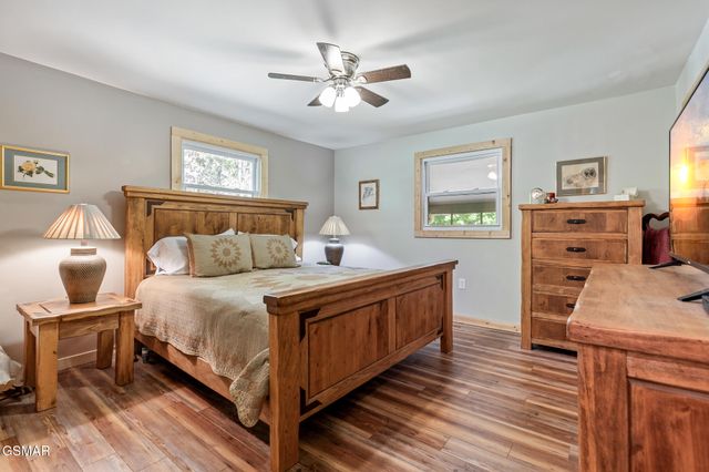 4527 E Scenic Drive, Gatlinburg, TN 37738