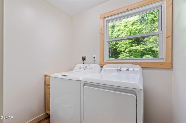 4527 E Scenic Drive, Gatlinburg, TN 37738