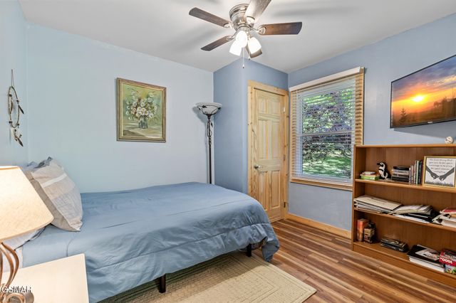 4527 E Scenic Drive, Gatlinburg, TN 37738