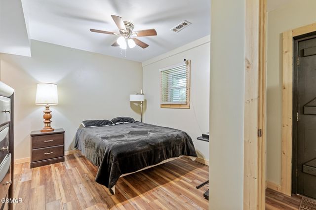 4527 E Scenic Drive, Gatlinburg, TN 37738