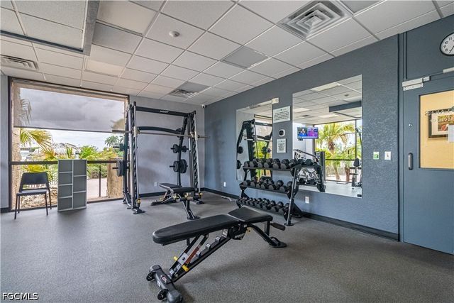 7402 Lake Breeze DR 308, Fort Myers, FL 33907