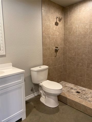 1549 Ranger Highway 101, Weatherford, TX 76086