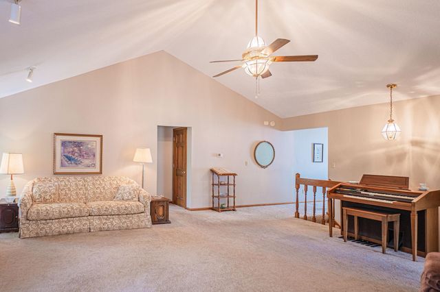 2811 Sanderling Drive, Fort Wayne, IN 46808
