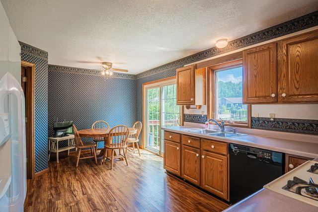 2811 Sanderling Drive, Fort Wayne, IN 46808