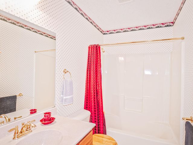 2811 Sanderling Drive, Fort Wayne, IN 46808