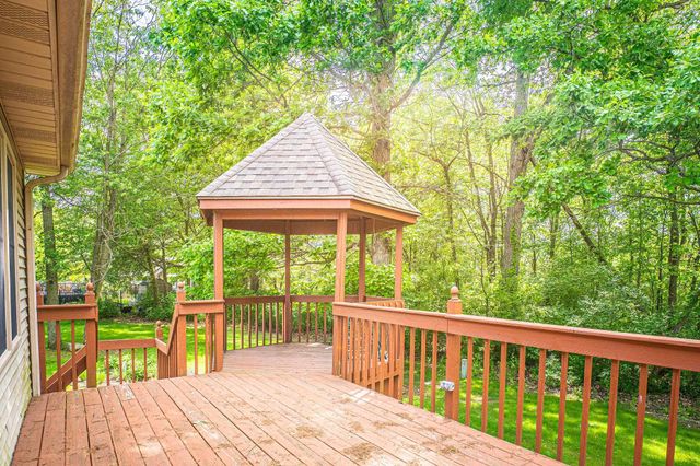 2811 Sanderling Drive, Fort Wayne, IN 46808