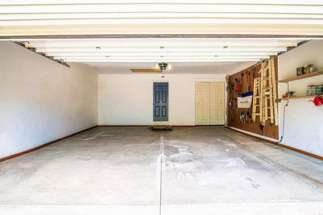 2811 Sanderling Drive, Fort Wayne, IN 46808