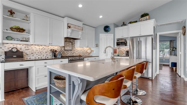 136 Web Isle DR, Granite Shoals, TX 78654