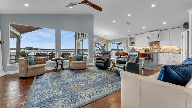 136 Web Isle DR, Granite Shoals, TX 78654