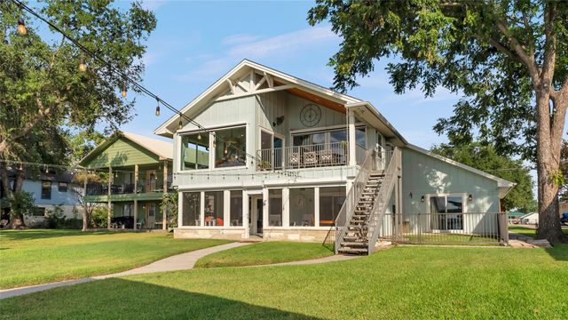 136 Web Isle DR, Granite Shoals, TX 78654