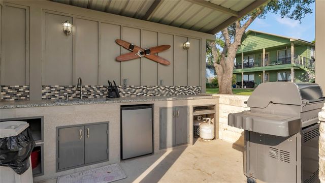 136 Web Isle DR, Granite Shoals, TX 78654