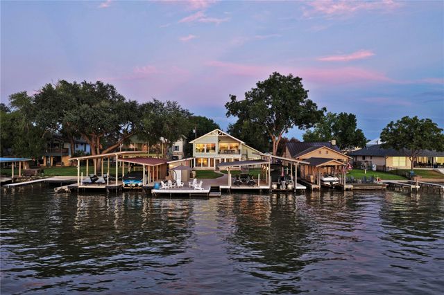 136 Web Isle DR, Granite Shoals, TX 78654