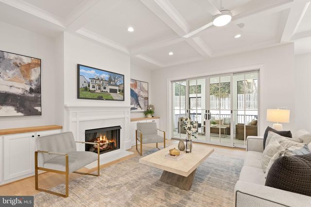 6613 31ST ST N, Arlington, VA 22213