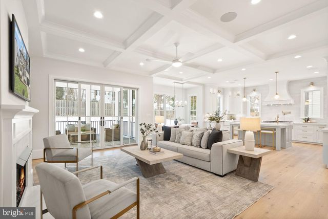 6613 31ST ST N, Arlington, VA 22213