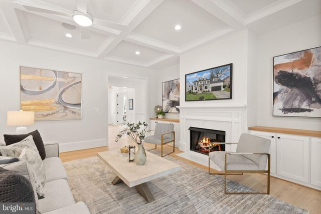 6613 31ST ST N, Arlington, VA 22213