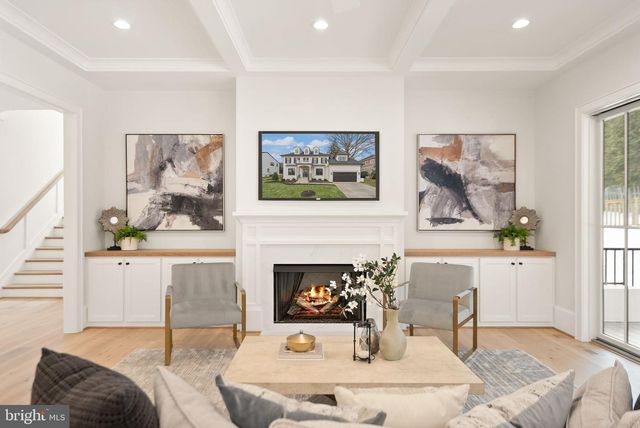 6613 31ST ST N, Arlington, VA 22213