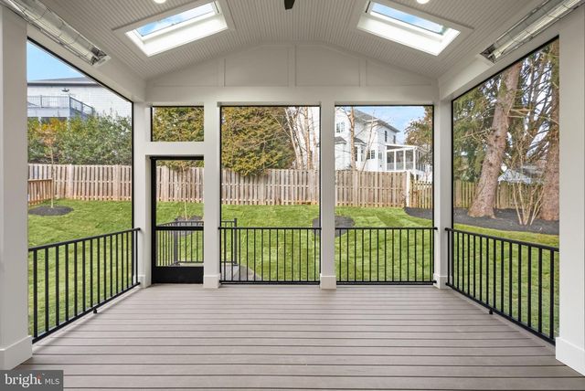 6613 31ST ST N, Arlington, VA 22213