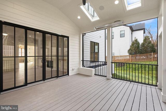 6613 31ST ST N, Arlington, VA 22213