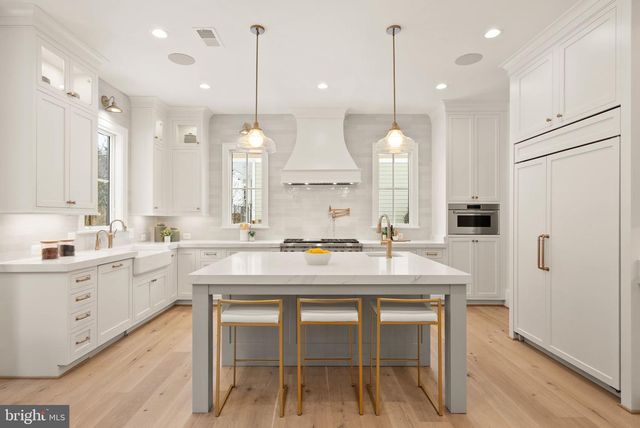 6613 31ST ST N, Arlington, VA 22213