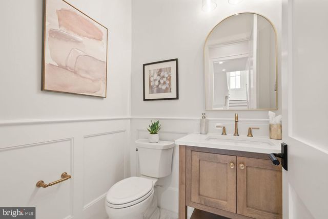 6613 31ST ST N, Arlington, VA 22213