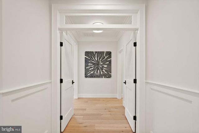 6613 31ST ST N, Arlington, VA 22213