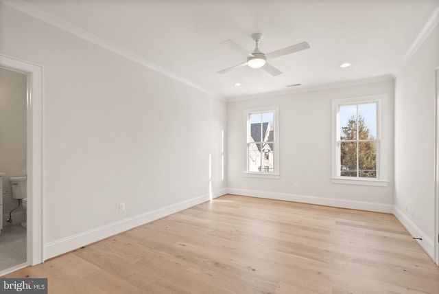 6613 31ST ST N, Arlington, VA 22213