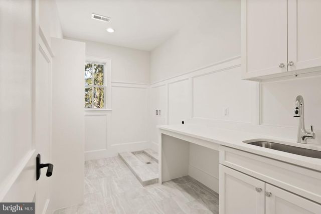 6613 31ST ST N, Arlington, VA 22213