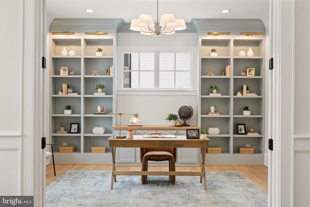 6613 31ST ST N, Arlington, VA 22213