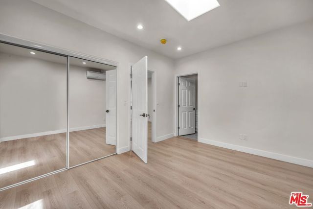 303 Culver Boulevard, Playa Del Rey (los Angeles), CA 90293