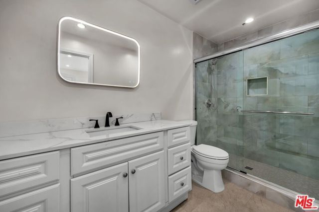 303 Culver Boulevard, Playa Del Rey (los Angeles), CA 90293
