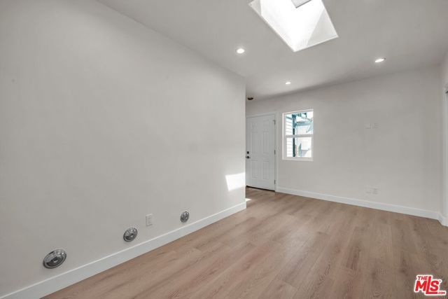 303 Culver Boulevard, Playa Del Rey (los Angeles), CA 90293