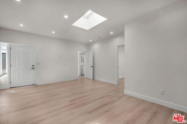 303 Culver Boulevard, Playa Del Rey (los Angeles), CA 90293