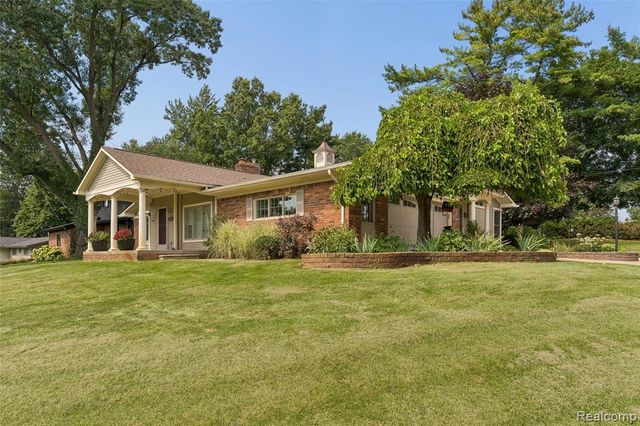 7510 Greene Haven Drive, Clarkston, MI 48348