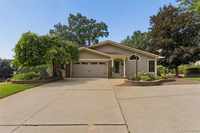 7510 Greene Haven Drive, Clarkston, MI 48348