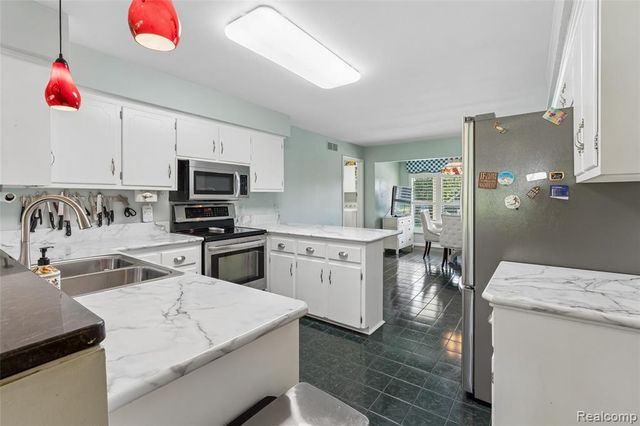 7510 Greene Haven Drive, Clarkston, MI 48348