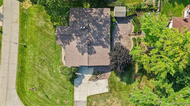 7510 Greene Haven Drive, Clarkston, MI 48348