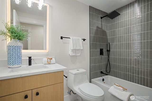 9603 NE 203 Street, Bothell, WA 98011