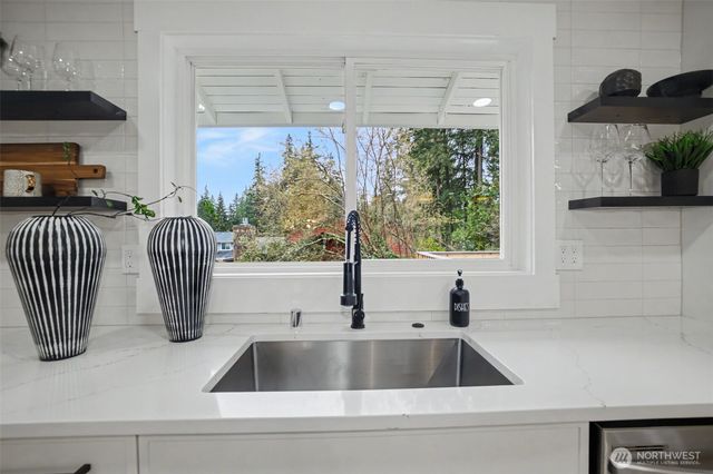 9603 NE 203 Street, Bothell, WA 98011