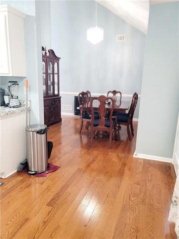 233 Cobblestone Lane, Mcdonough, GA 30252