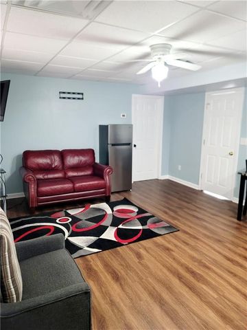 233 Cobblestone Lane, Mcdonough, GA 30252