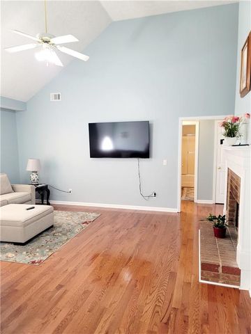 233 Cobblestone Lane, Mcdonough, GA 30252