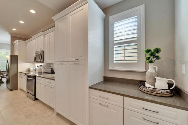 1711 LAUREL GLEN PLACE, Lakeland, FL 33803