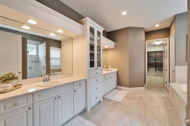 1711 LAUREL GLEN PLACE, Lakeland, FL 33803