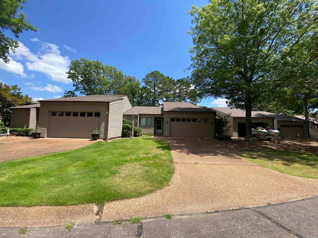601 Woodlawn Drive #27, Fairfield Bay, AR 72088